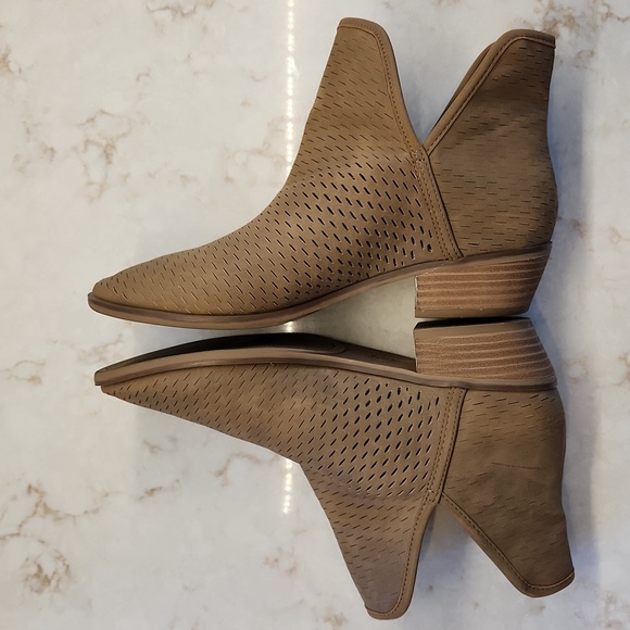 Merona Tan Slip On Bootie, Faux Perforated Leather, 7.5, Vegan - Picture 3 of 6